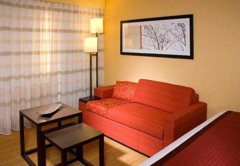 Courtyard By Marriott Greenville Downtown Exterior foto