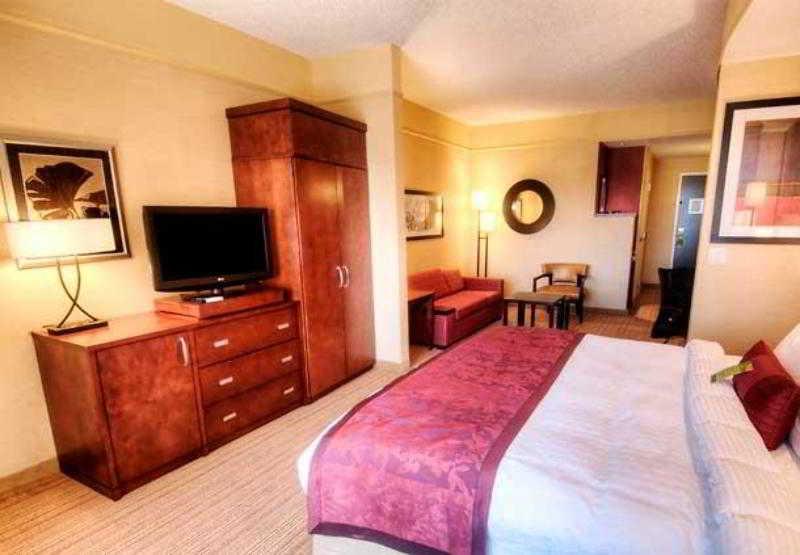Courtyard By Marriott Greenville Downtown Exterior foto