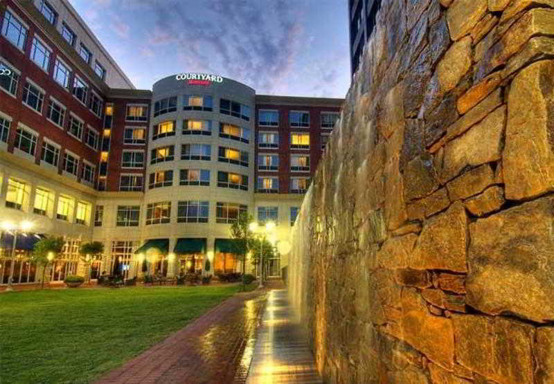 Courtyard By Marriott Greenville Downtown Exterior foto