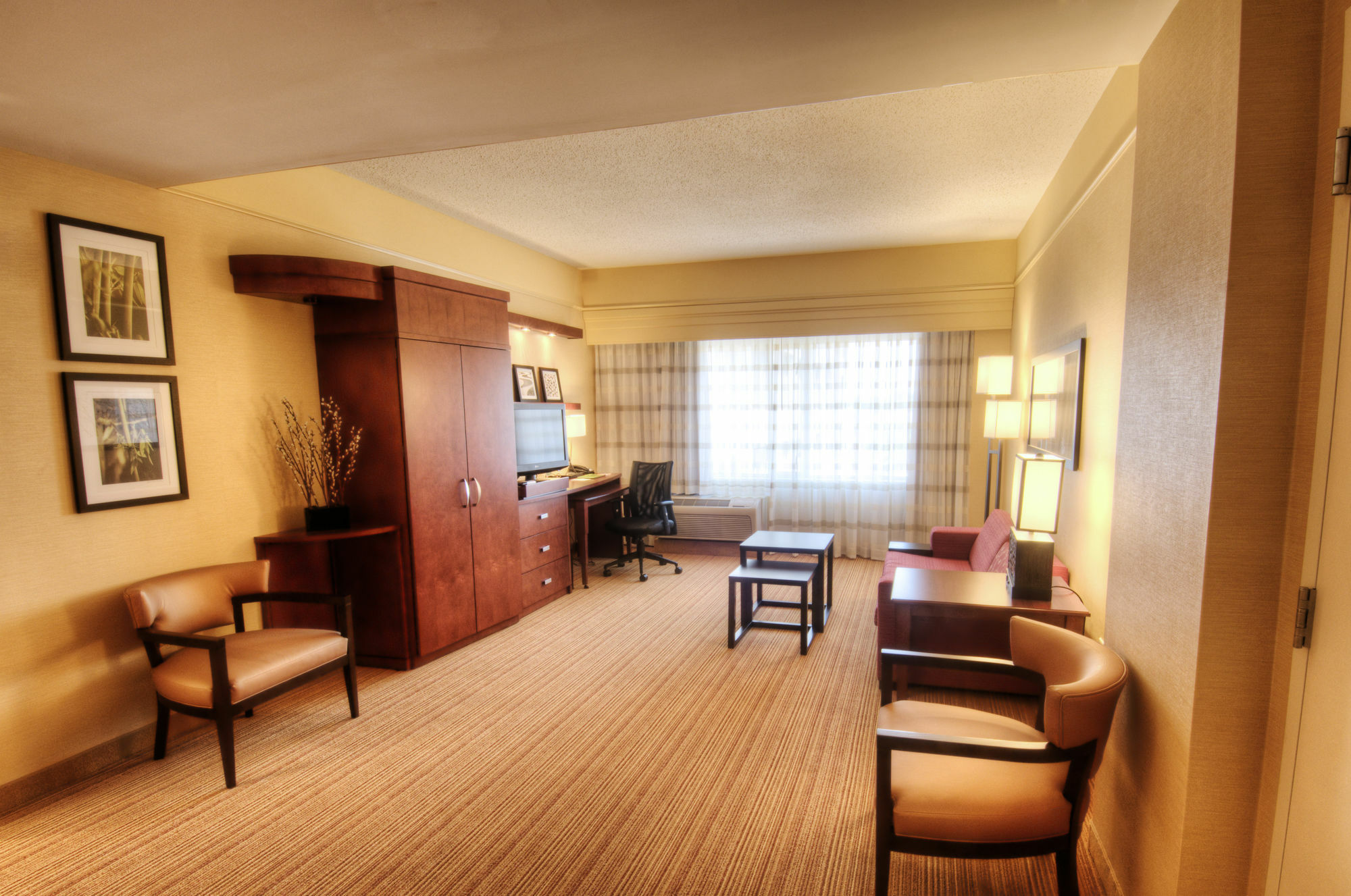 Courtyard By Marriott Greenville Downtown Exterior foto